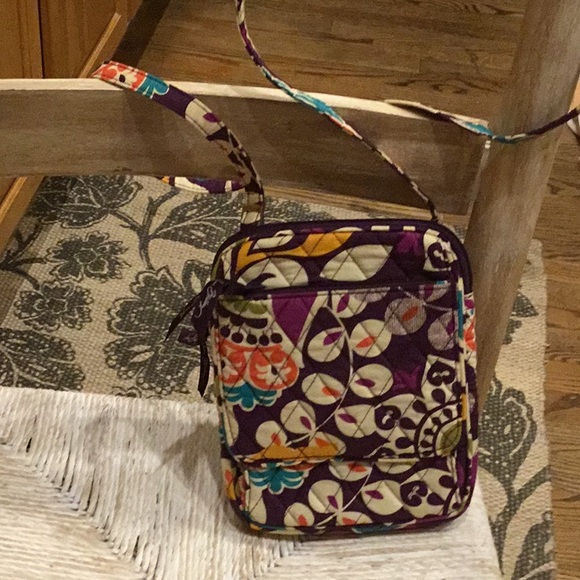 Vera Bradley Crossbody - Picture 1 of 7